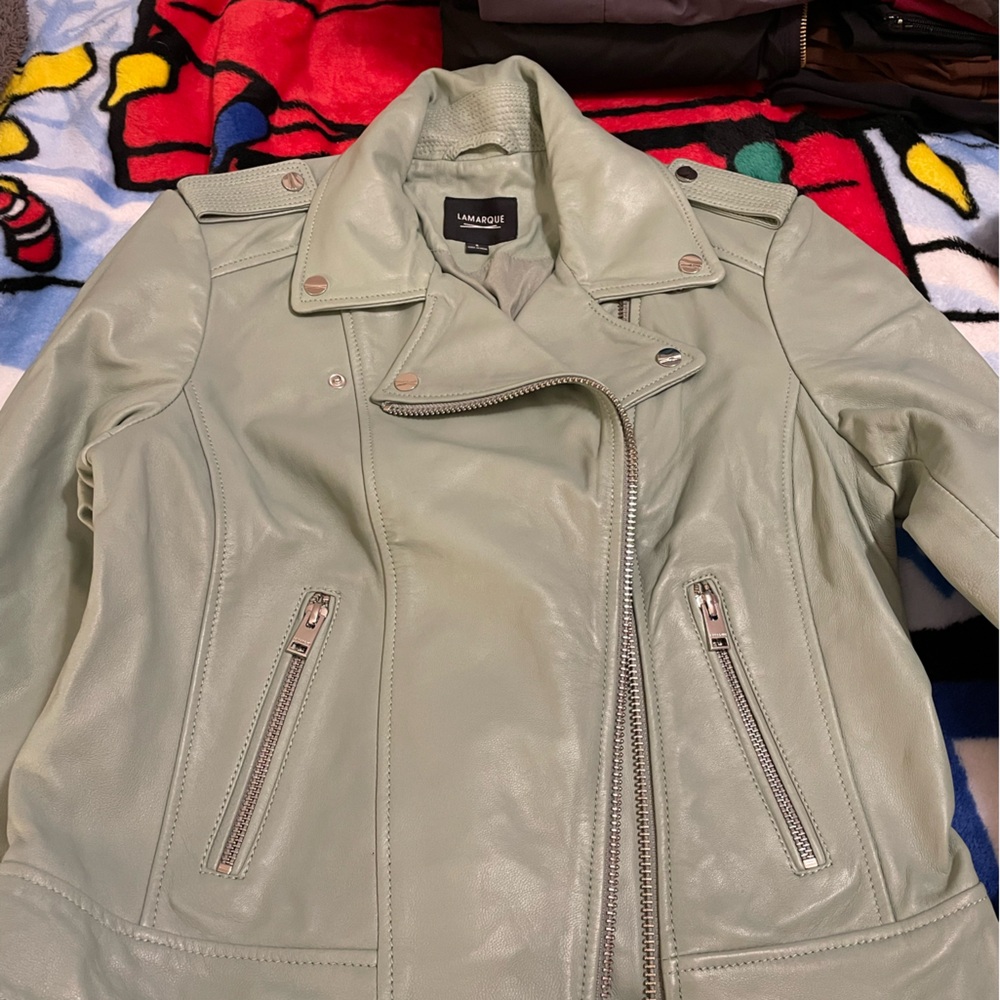 LARMARQUE Leather Jacket Size Small NWOT! Retail $600